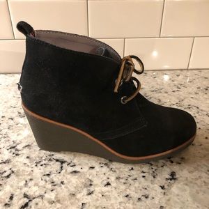 Sperry suede ankle bootie